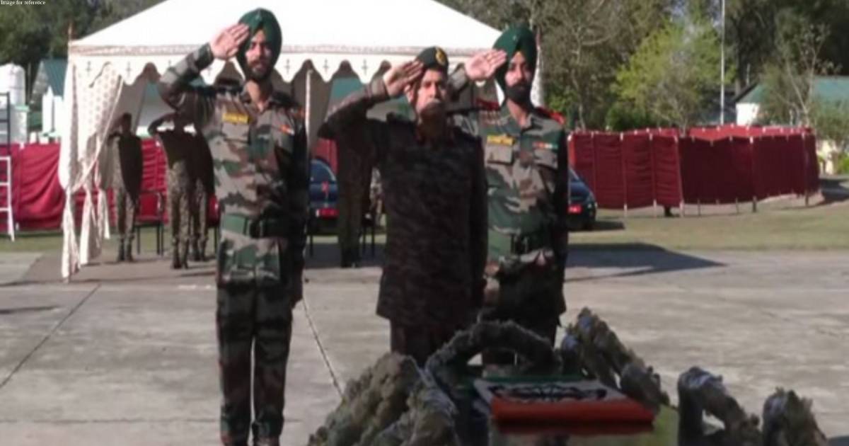 J-K: Northern Army Commander pays tribute to technician killed in chopper crash